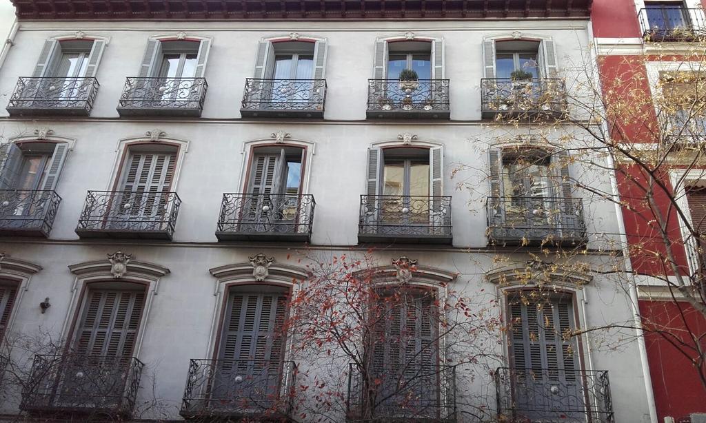 Apartamentos Plaza De Espana Madri Exterior foto
