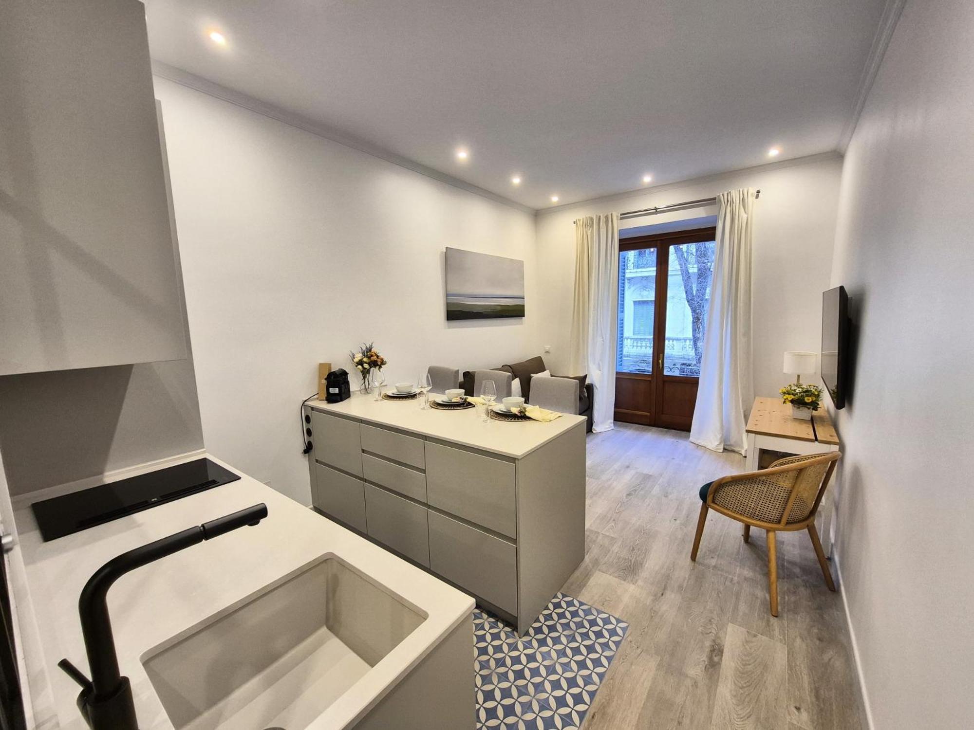 Apartamentos Plaza De Espana Madri Exterior foto