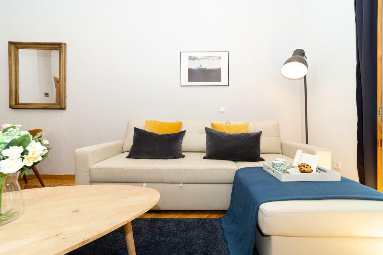 Apartamentos Plaza De Espana Madri Exterior foto