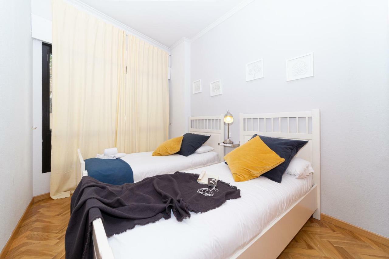 Apartamentos Plaza De Espana Madri Exterior foto