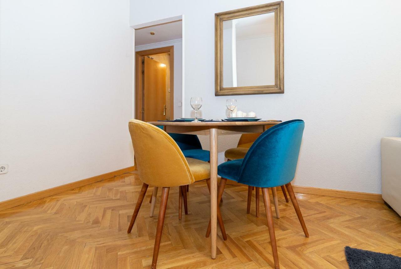 Apartamentos Plaza De Espana Madri Exterior foto